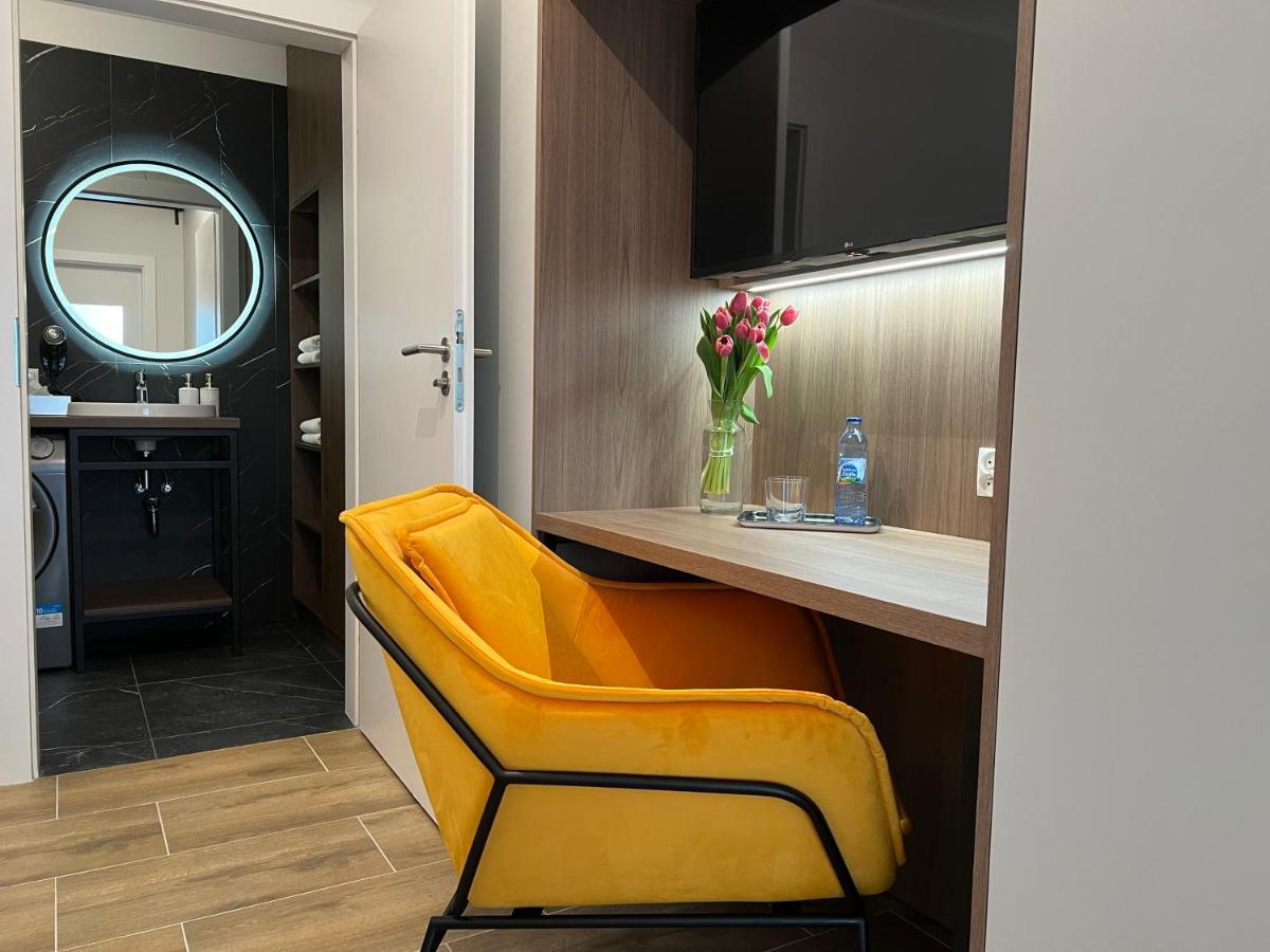 Party Avangarde Apartments City Center ليبا المظهر الخارجي الصورة