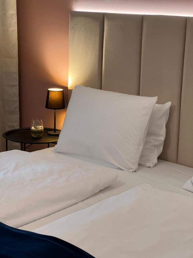Party Avangarde Apartments City Center ليبا المظهر الخارجي الصورة