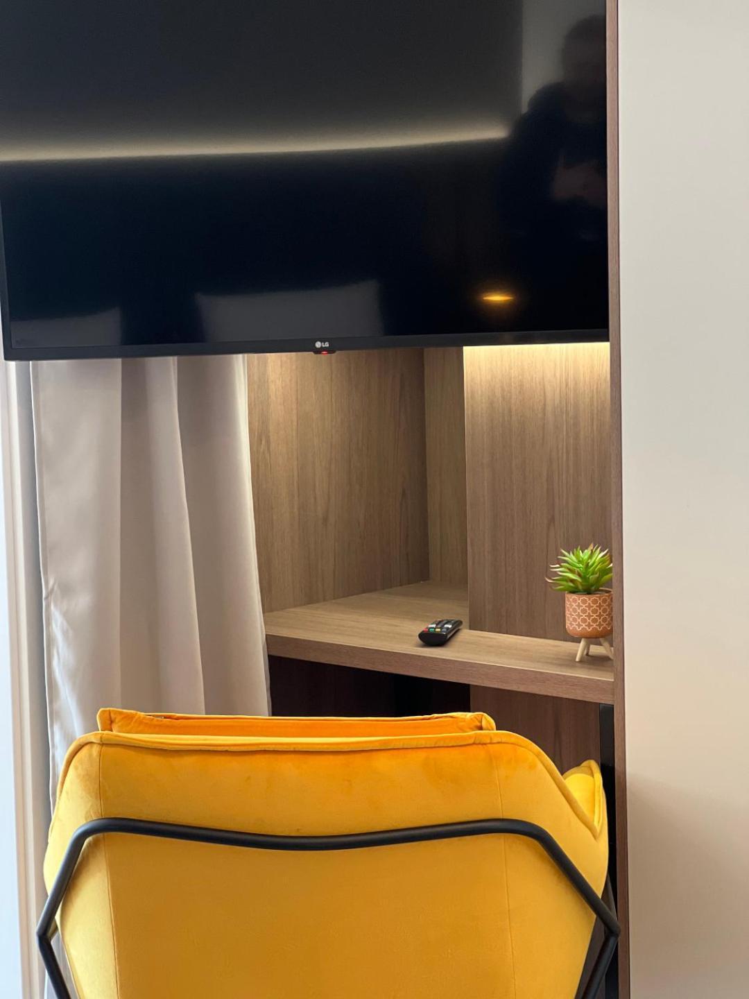 Party Avangarde Apartments City Center ليبا المظهر الخارجي الصورة